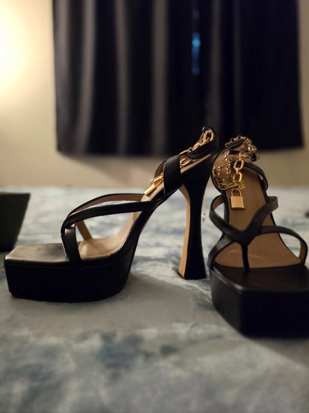 Stand My Ground Platform Heels - Picture 3 of 6